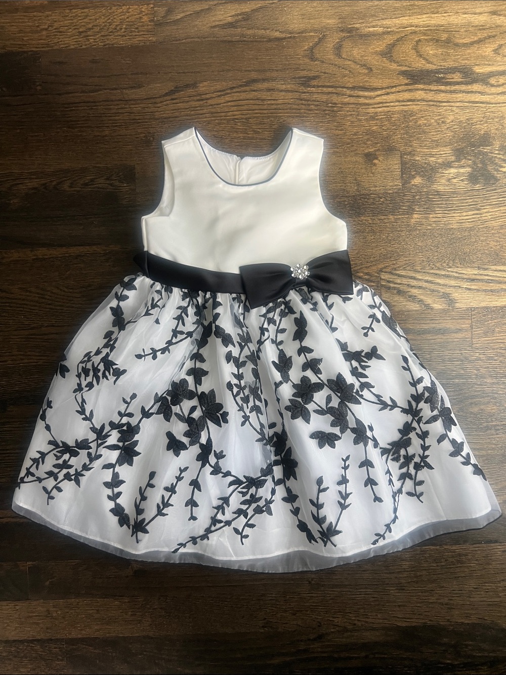 Jayne Copeland Girls White and Black Floral Formal Bow Dress | 4